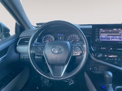 Used 2024 Toyota Camry SE w/ Convenience Package image 9