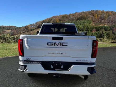 Certified 2025 GMC Sierra 2500 Denali Ultimate image 6