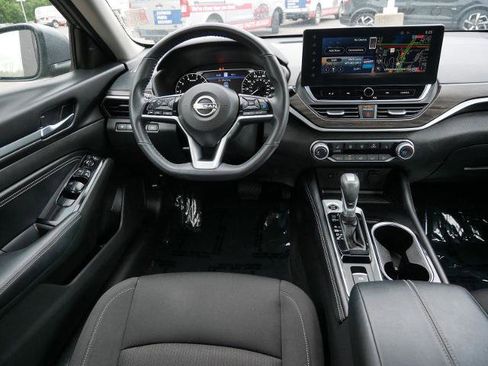 Certified 2023 Nissan Altima 2.5 SV w/ SV Premium Package AWD/4WD image 14
