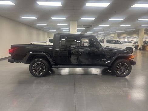 Used 2021 Jeep Gladiator Overland w/ Popular Equipment Package image 8