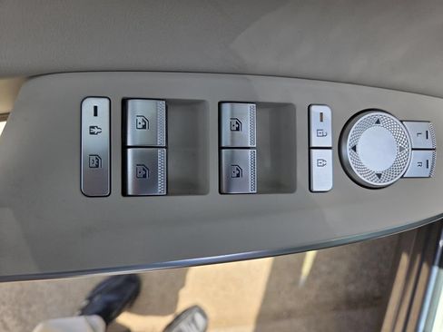 New 2026 Genesis GV70 2.5T AWD/4WD image 18