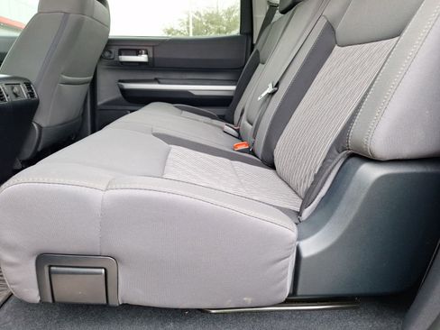 Used 2017 Toyota Tundra SR5 w/ SR5 Upgrade Package image 33