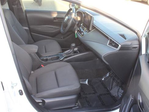 Used 2024 Toyota Corolla LE image 10