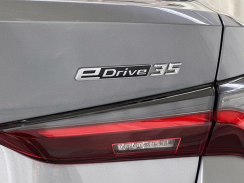 Used 2023 BMW i4 eDrive35 RWD image 28