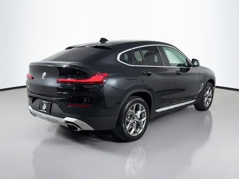 Used 2025 BMW X4 xDrive30i AWD/4WD image 5