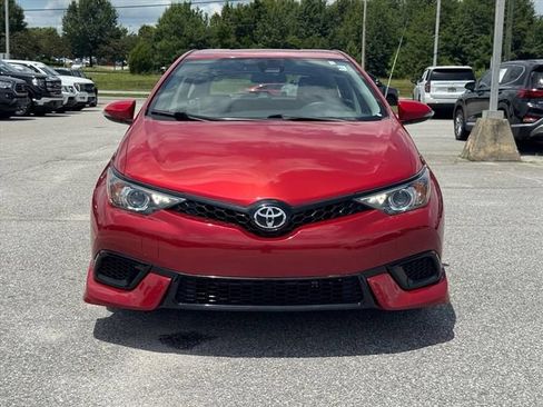 Used 2018 Toyota Corolla iM FWD image 8