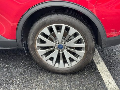 Used 2020 Ford Escape Titanium image 8