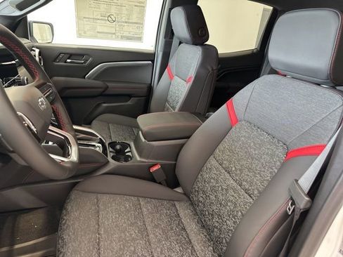 New 2026 Chevrolet Colorado Z71 image 13