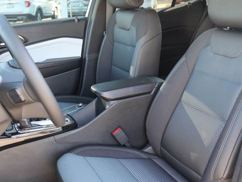 New 2026 Chevrolet Trax LT FWD image 10