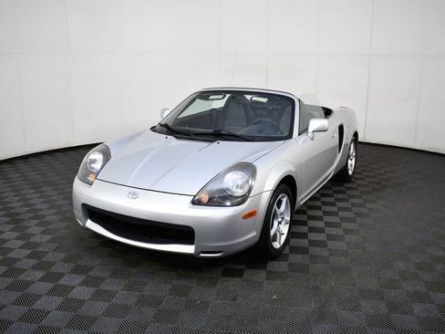Used 2000 Toyota MR2 image 13