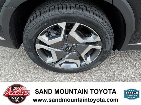 Used 2025 Hyundai Palisade Limited FWD image 9