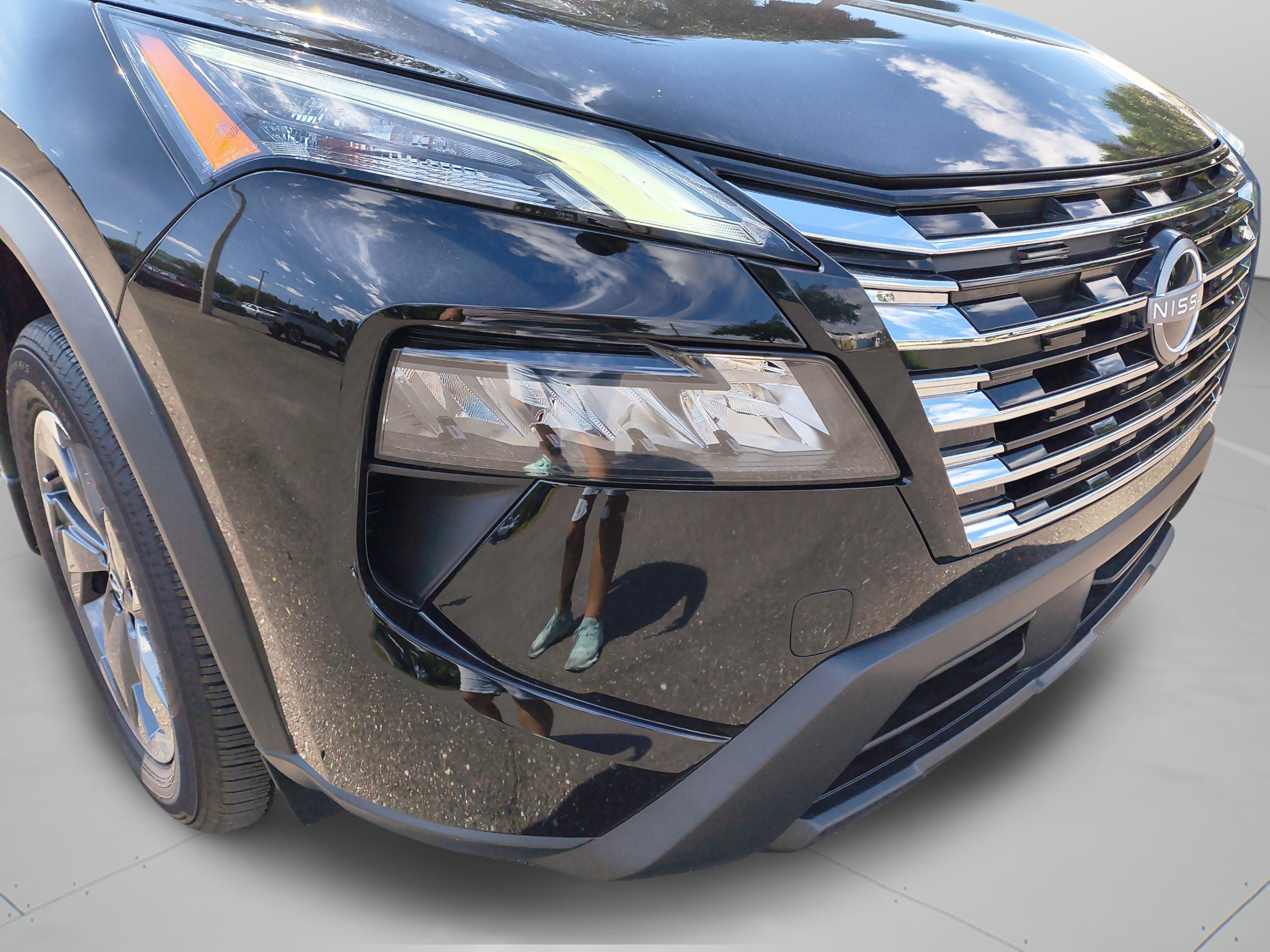 Certified 2026 Nissan Rogue SV w/ Cold Weather Package FWD image 38