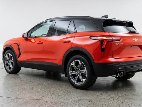 Used 2025 Chevrolet Blazer LT image 6