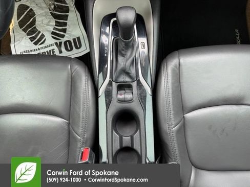 Used 2021 Toyota Corolla LE w/ Carpet Mat Package (TMS) FWD image 27