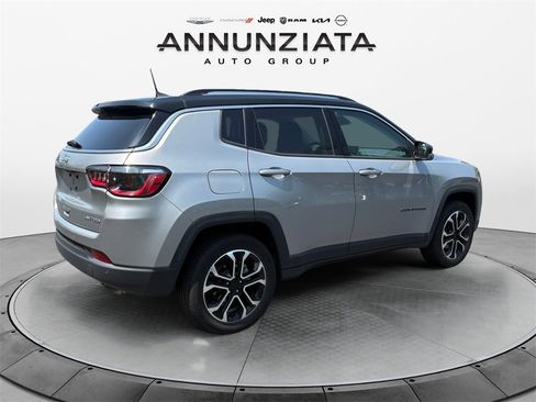 Certified 2022 Jeep Compass Limited image 5