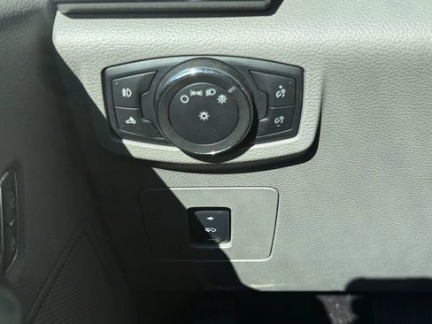 Used 2017 Ford F150 XLT w/ Equipment Group 302A Luxury AWD/4WD image 20