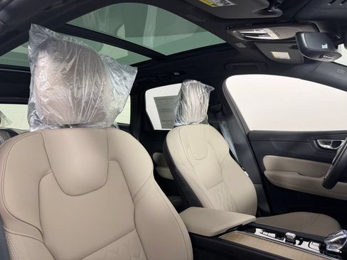 New 2026 Volvo XC60 T8 Plus w/ Protection Package Premier AWD/4WD image 8