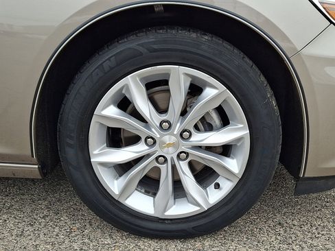 Used 2024 Chevrolet Malibu LT FWD image 8