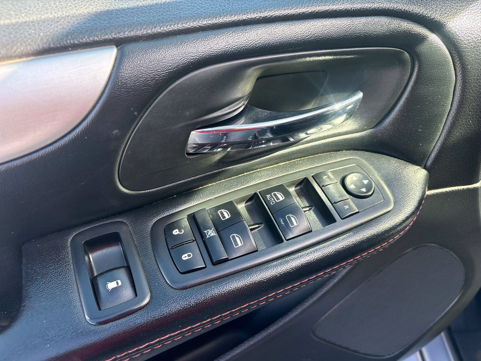 Used 2019 Dodge Grand Caravan GT FWD image 26