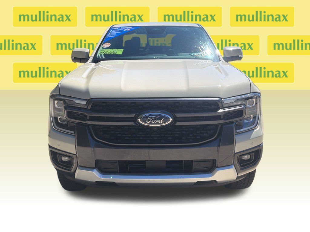 Used 2025 Ford Ranger Lariat w/ Trailer Tow Package RWD image 15