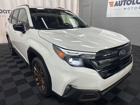 Used 2025 Subaru Forester Sport w/ Popular Package #1 AWD/4WD image 2