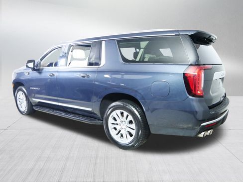 Used 2022 GMC Yukon XL Denali image 5