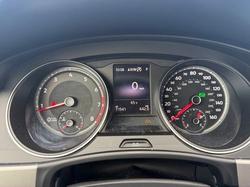 Used 2018 Volkswagen Atlas SE AWD/4WD image 10