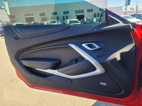 Used 2021 Chevrolet Camaro SS RWD image 15