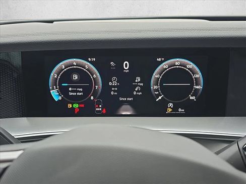 New 2026 Volkswagen Tiguan SE R-Line FWD image 11