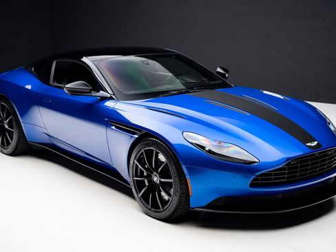 Used 2020 Aston Martin DB11 AMR image 43