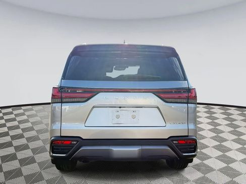 Used 2024 Lexus LX 600 4WD w/ Ultra Luxury Package image 3