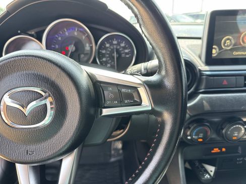 Used 2016 MAZDA MX-5 Miata Club RWD image 22