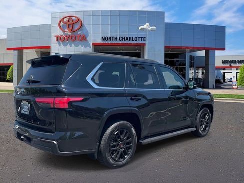Used 2024 Toyota Sequoia SR5 w/ SR5 Premium Package AWD/4WD image 8