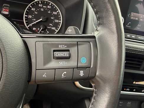 Used 2023 Nissan Rogue SV w/ SV Premium B Package FWD image 19