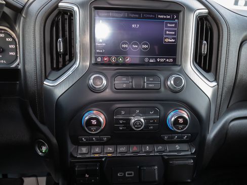 Used 2020 GMC Sierra 2500 Denali w/ Denali Ultimate Package image 22