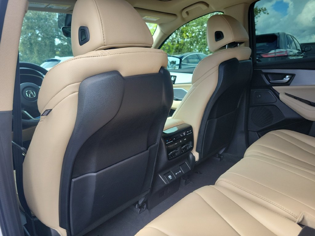 Certified 2026 Acura MDX FWD image 16