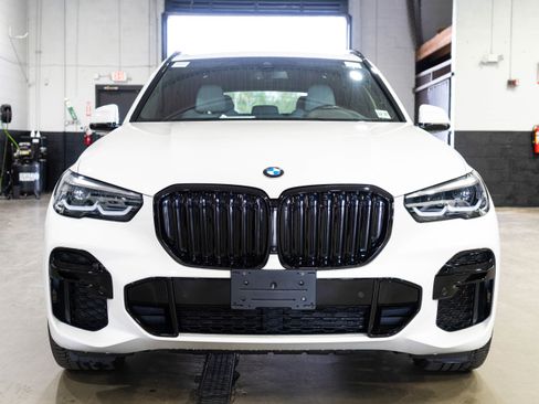 Used 2023 BMW X5 xDrive40i w/ M Sport Package image 7