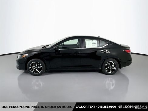 Certified 2025 Nissan Sentra SV FWD image 8