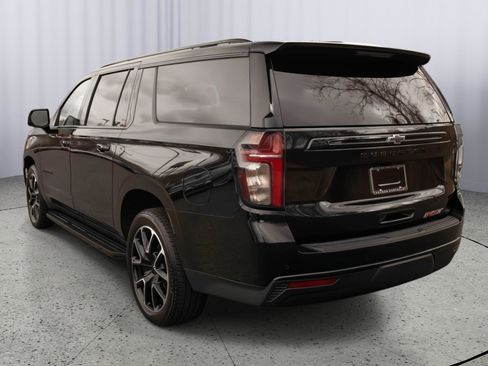 Used 2023 Chevrolet Suburban RST w/ Luxury Package image 22