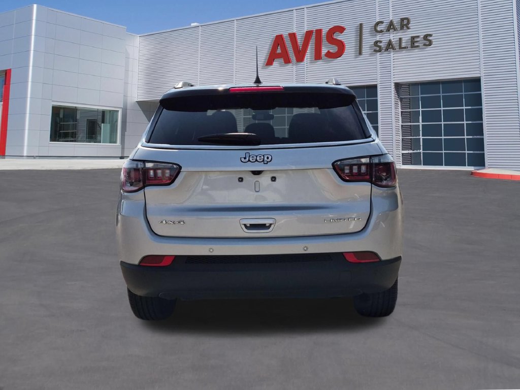 Used 2025 Jeep Compass Limited AWD/4WD image 7
