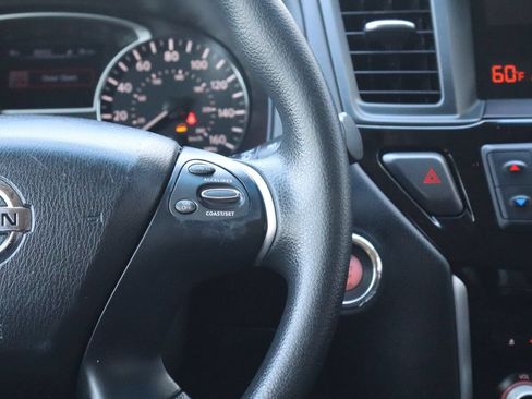 Used 2015 Nissan Pathfinder S AWD/4WD image 17