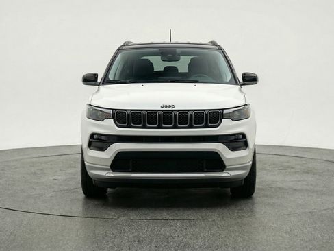 Used 2025 Jeep Compass Limited image 2