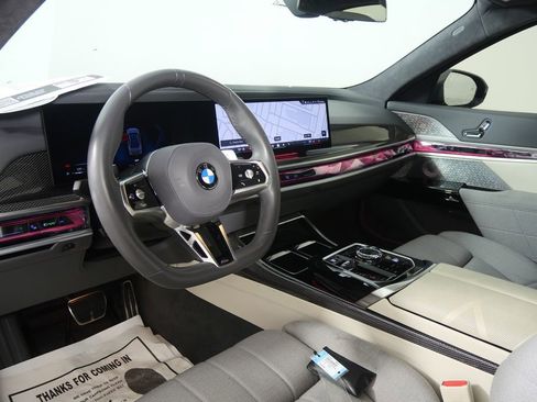 Certified 2023 BMW 760i xDrive image 15