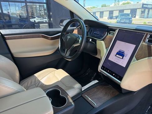 Used 2017 Tesla Model X 75D AWD/4WD image 12