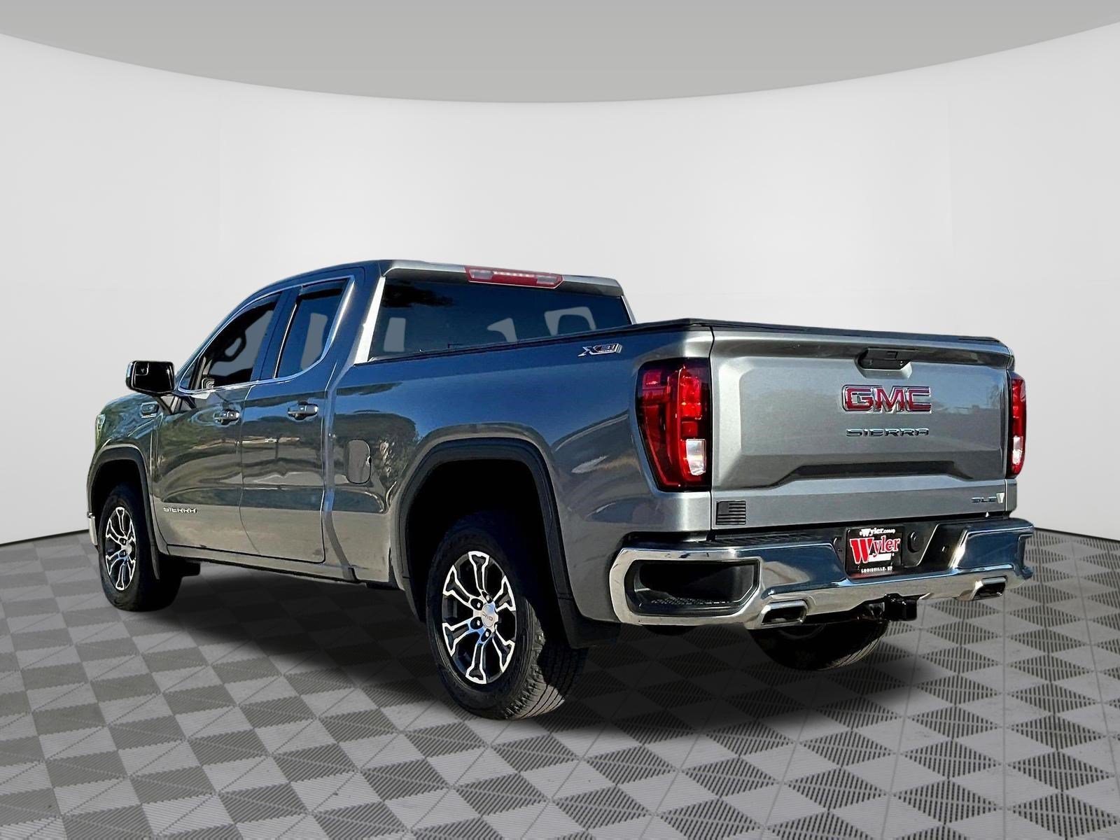 Used 2021 GMC Sierra 1500 SLE w/ X31 Off-Road Package AWD/4WD image 4