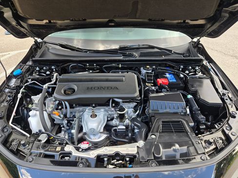 Used 2025 Honda Civic LX image 32