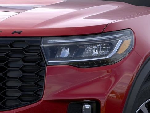New 2025 Ford Explorer ST-Line w/ Premium Package RWD image 18
