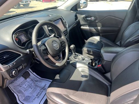Used 2022 Jeep Cherokee Latitude Lux FWD image 25