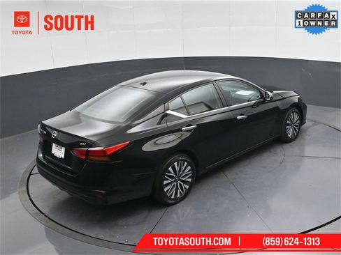 Used 2024 Nissan Altima 2.5 SV image 39