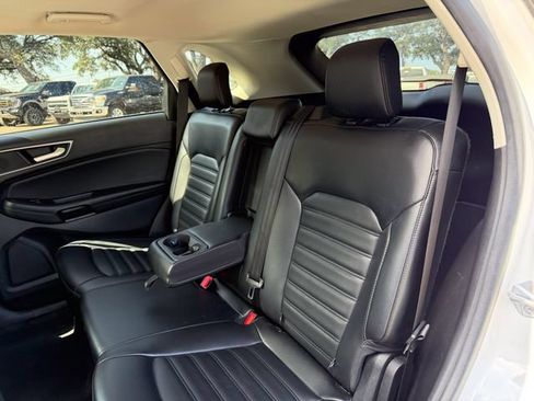 Used 2024 Ford Edge SEL AWD/4WD image 17